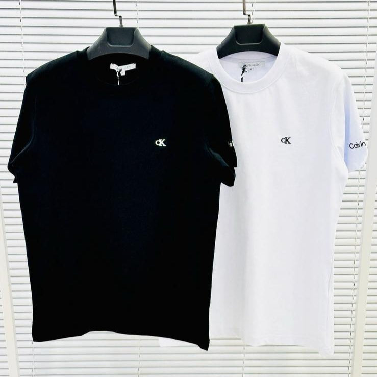 Tricou SERIF Negru